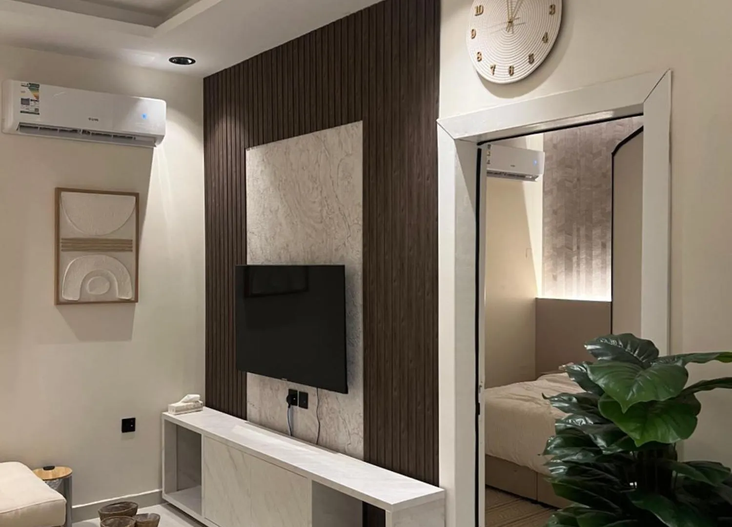 شقة فاخرة غرفة نوم وصالة في الصحافة دخول ذكي N Apartment In Alsahafa With Self Check In contacts